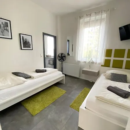 Schulz Guest house *